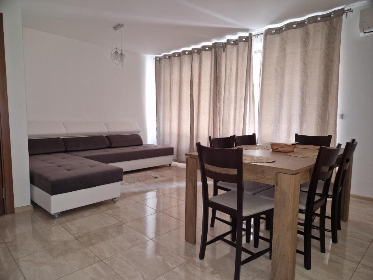 Sea Garden Marina 2 Apartment Varna Exterior photo
